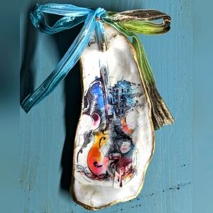 Decoupaged oyster shell Meet me in Paris mysterious woman musical wine handcraft